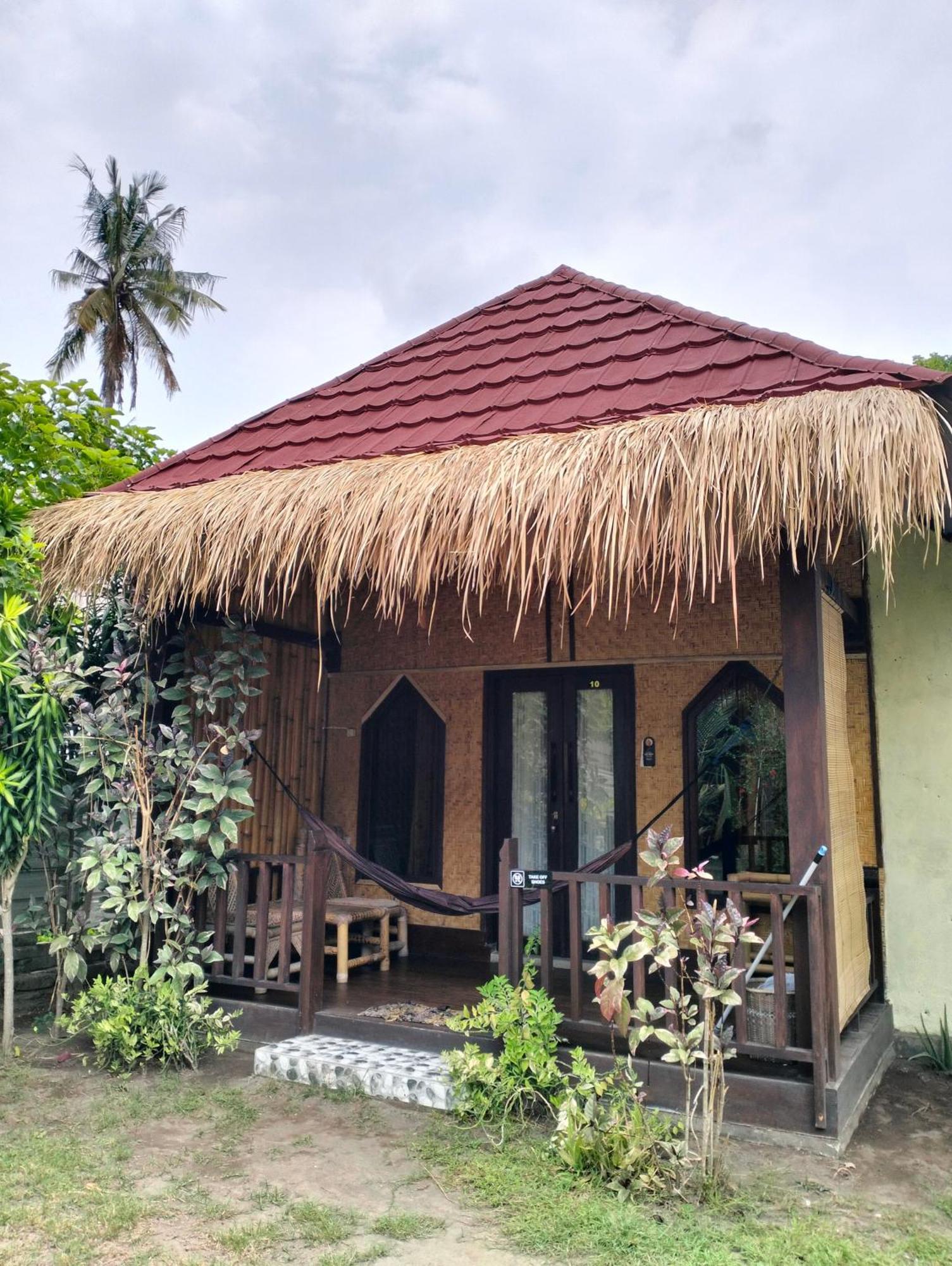Tangga Bungalows กิลิไอร์ ห้อง รูปภาพ
