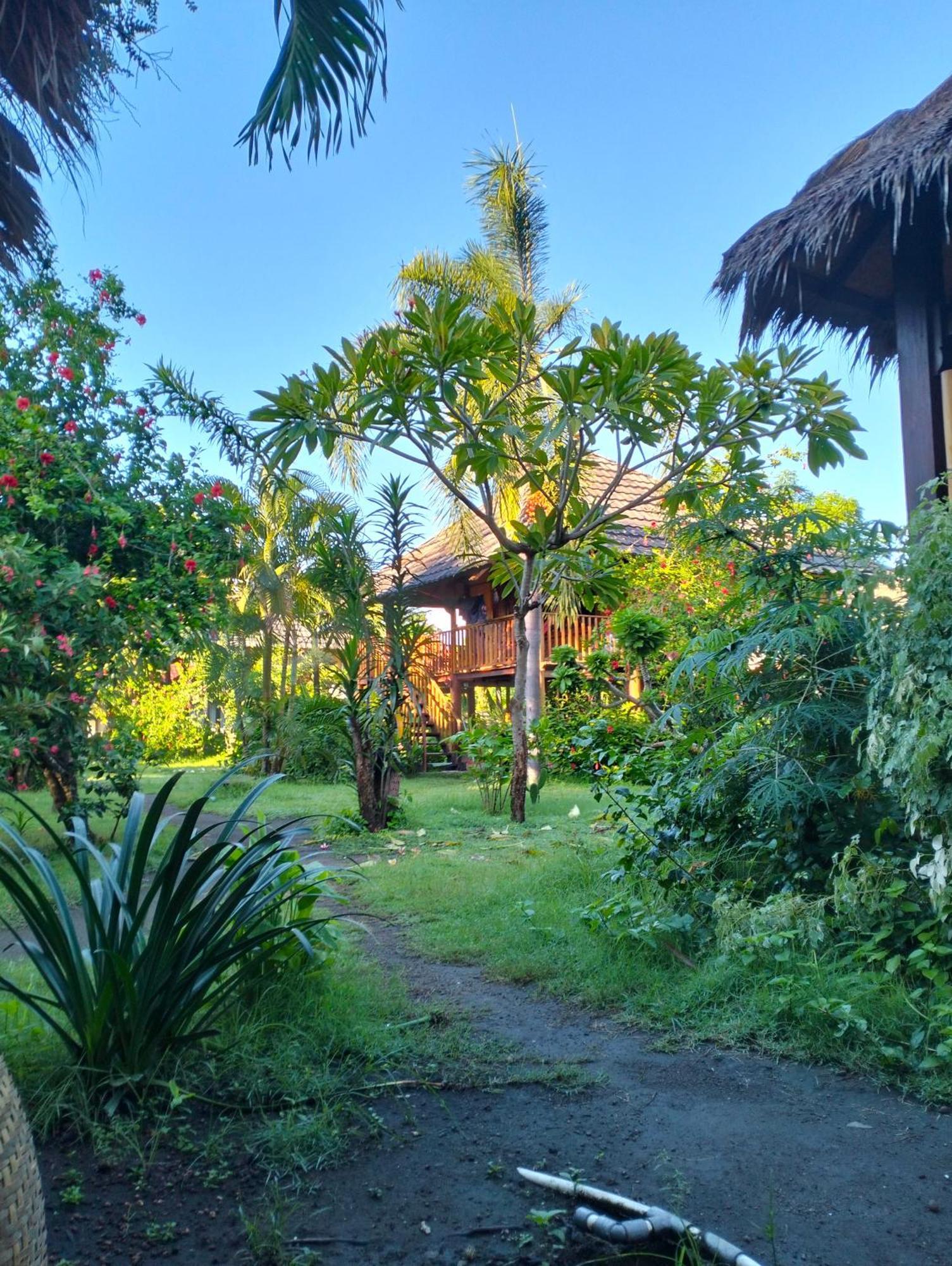 Tangga Bungalows กิลิไอร์ ภายนอก รูปภาพ