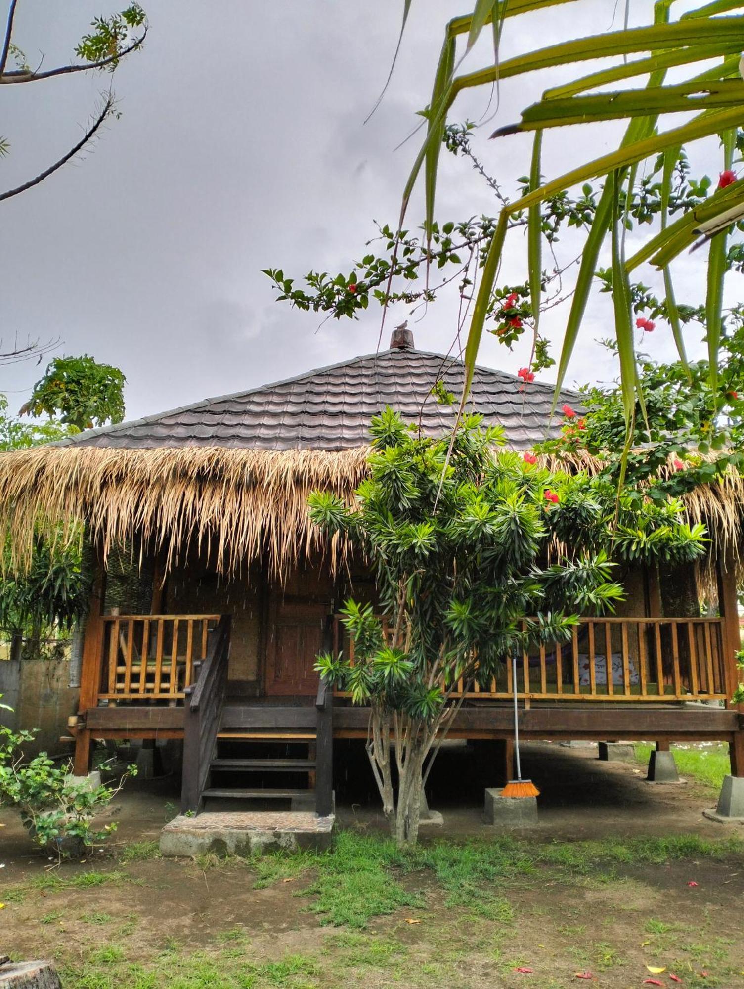 Tangga Bungalows กิลิไอร์ ห้อง รูปภาพ