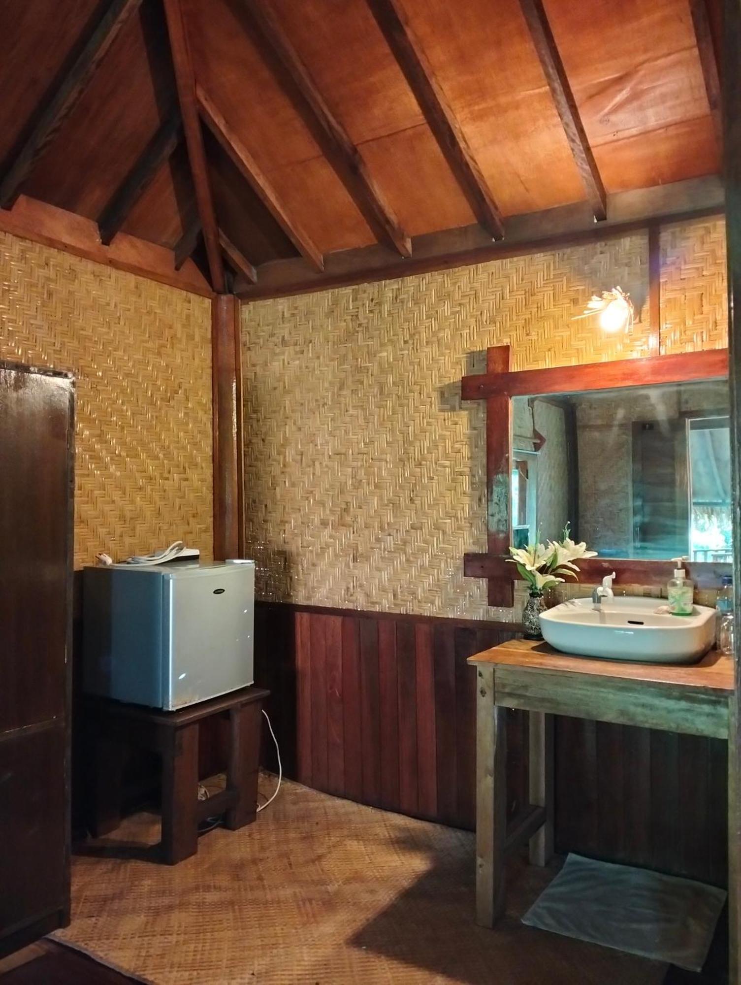 Tangga Bungalows กิลิไอร์ ห้อง รูปภาพ